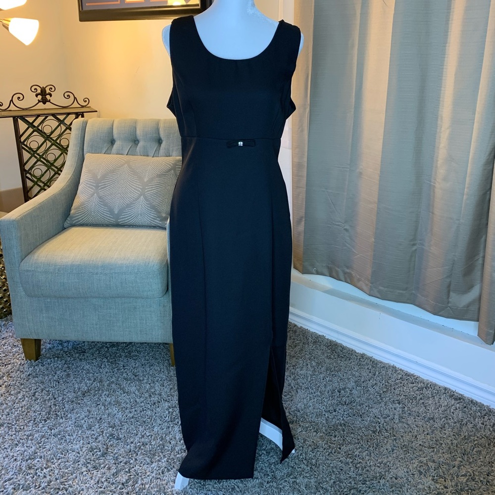 Black dress for pregnancy